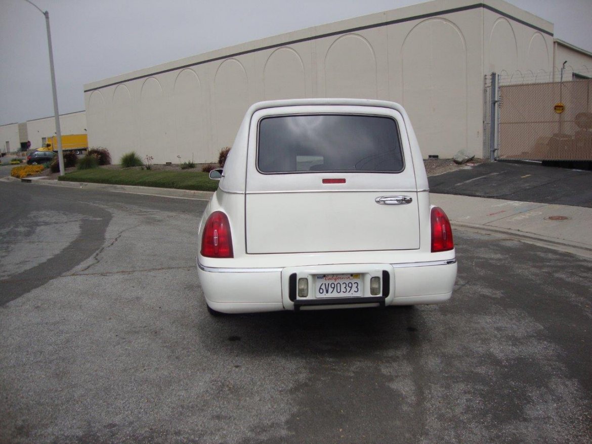 Funeral for Sale in CARSON, CA - Photo 4