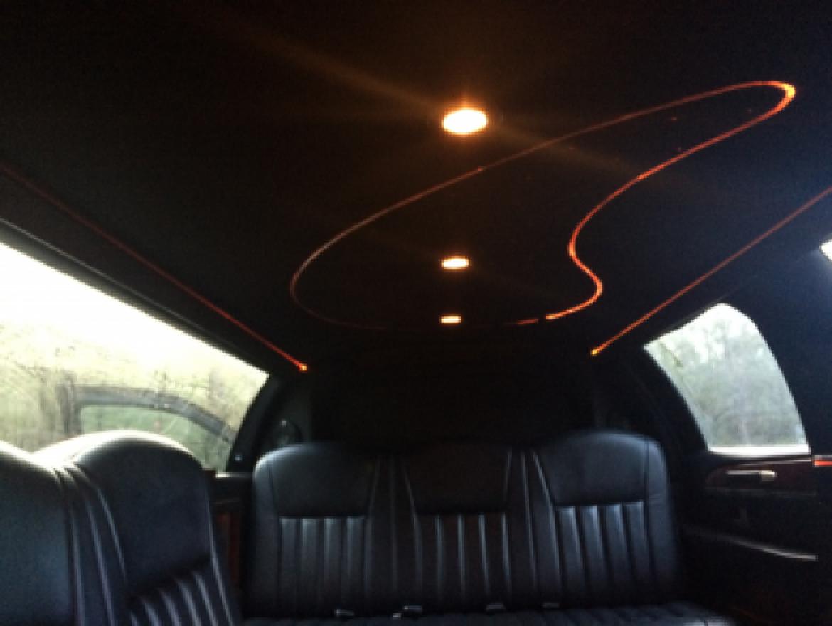 Photo of Limousine for sale: 2005 Lincoln Town Car 100" by Royale