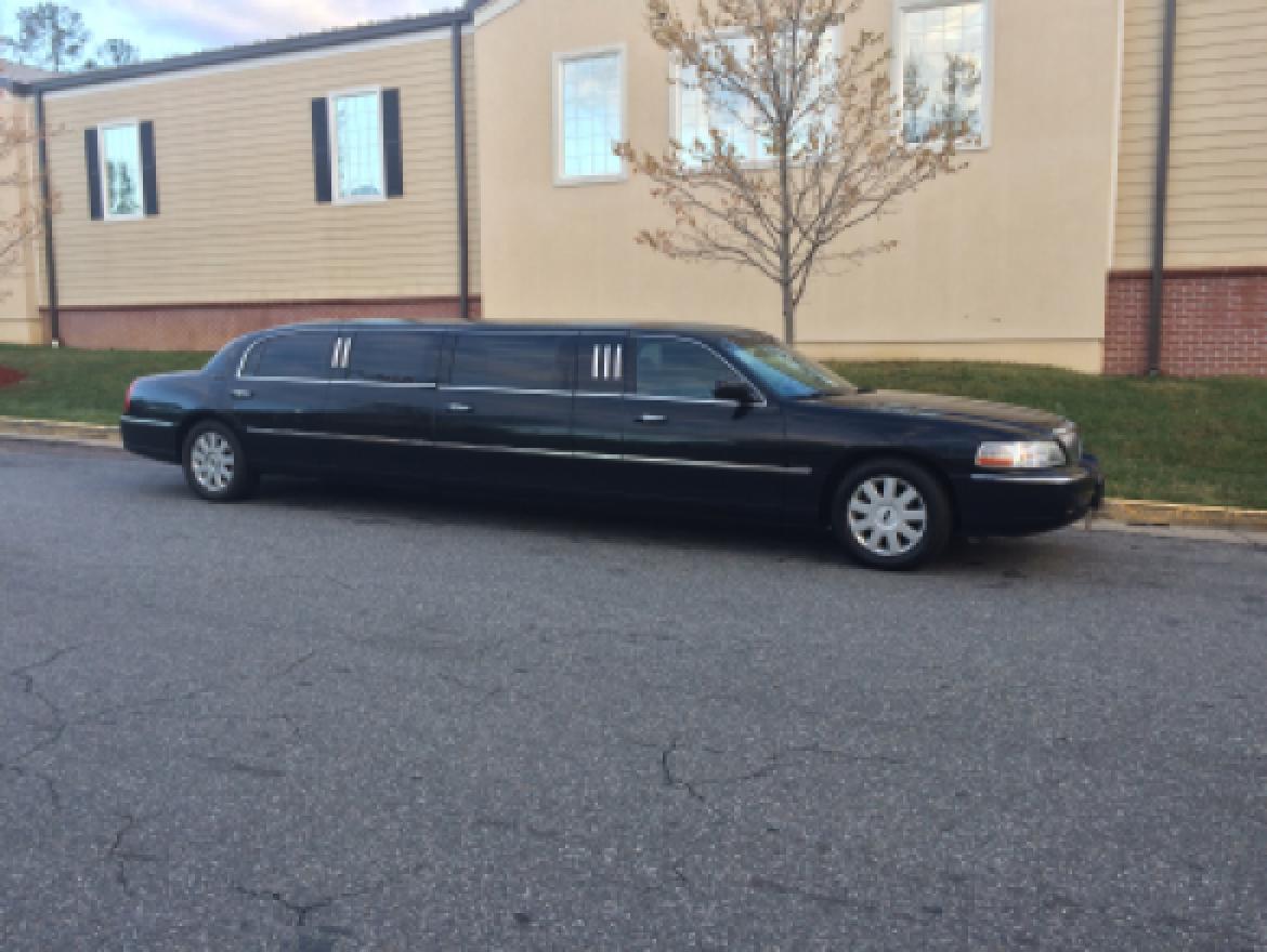 Photo of Limousine for sale: 2005 Lincoln Town Car 100" by Royale