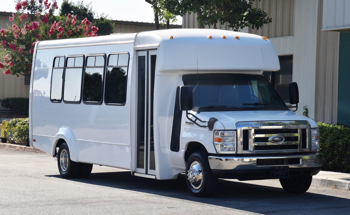 Limo Bus for Sale in Fontana, CA - Photo 8