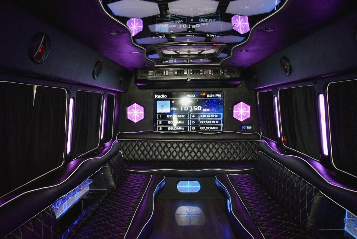 Limo Bus for Sale in Fontana, CA - Photo 10