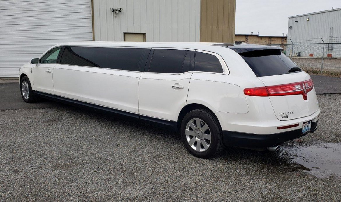 Limousine for Sale in Spokane, WA - Photo 4