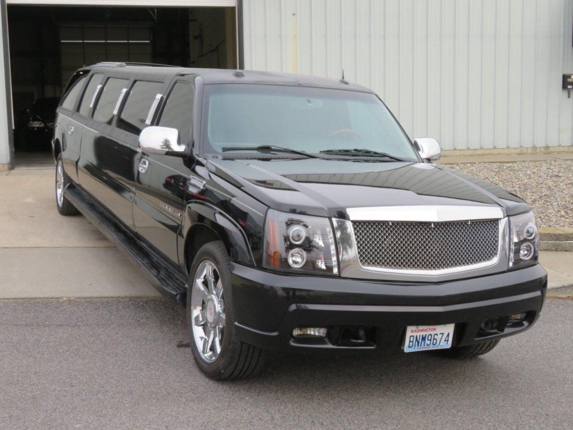 Limousine for sale: 2004 Cadillac Escalade by Ultra