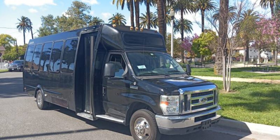 Limo Bus for sale: 2012 Ford E450