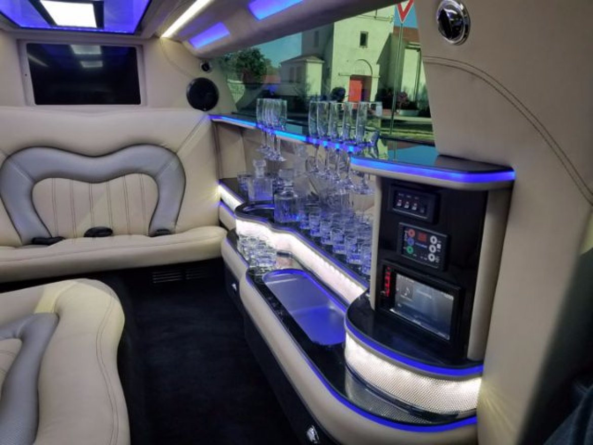 Limousine for sale: 2020 Lincoln continental 140&quot; by American  Limousine sales