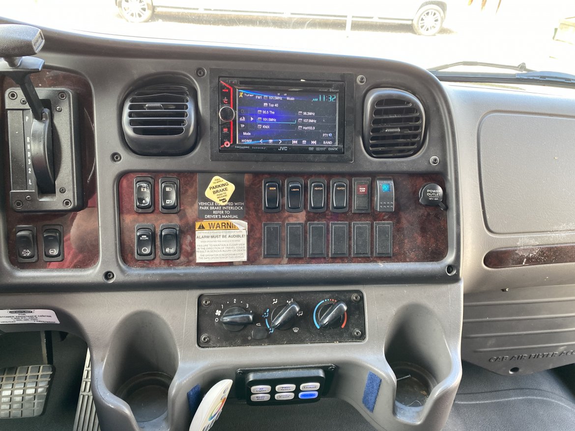 Limo Bus for Sale in Scottsdale, AZ - Photo 15