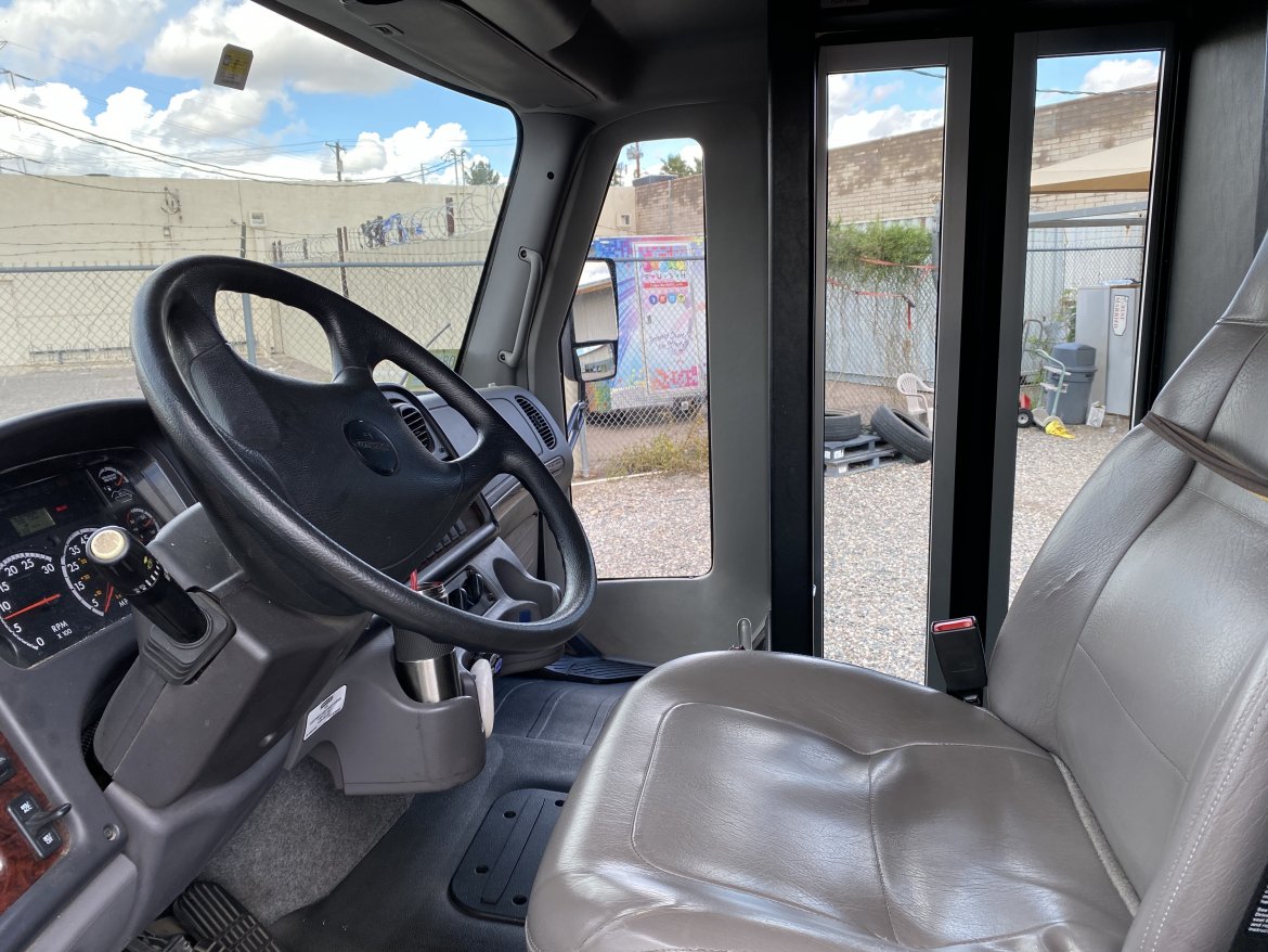 Limo Bus for Sale in Scottsdale, AZ - Photo 23