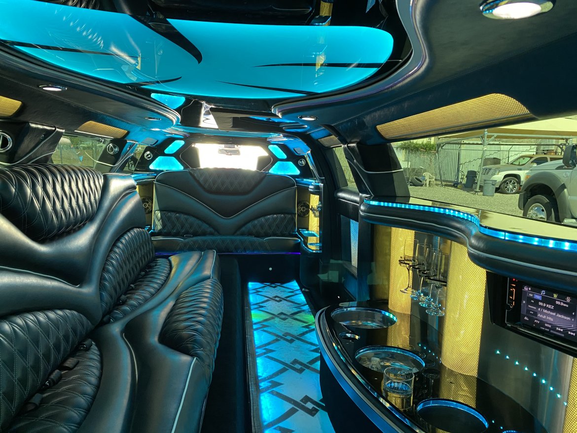 Limousine for Sale in Scottsdale, AZ - Photo 3
