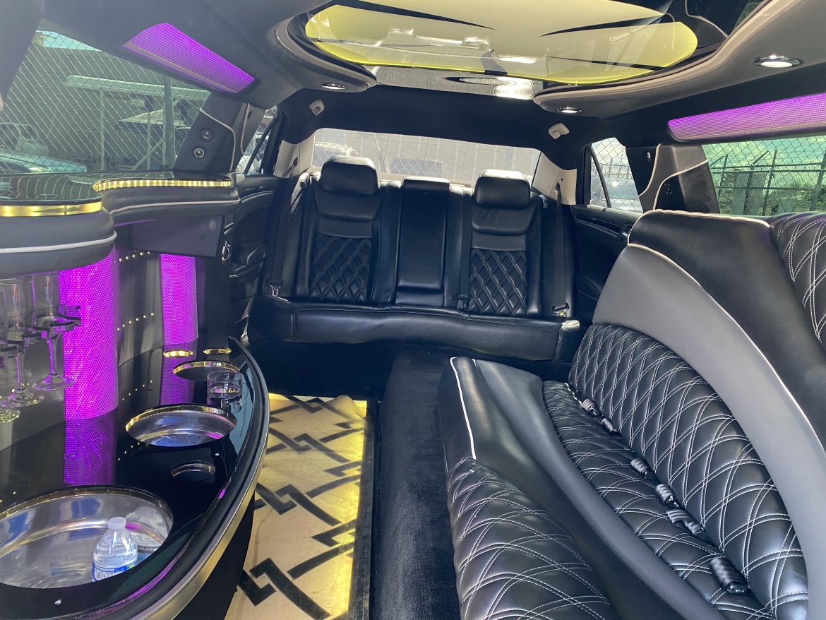 Limousine for Sale in Scottsdale, AZ - Photo 7