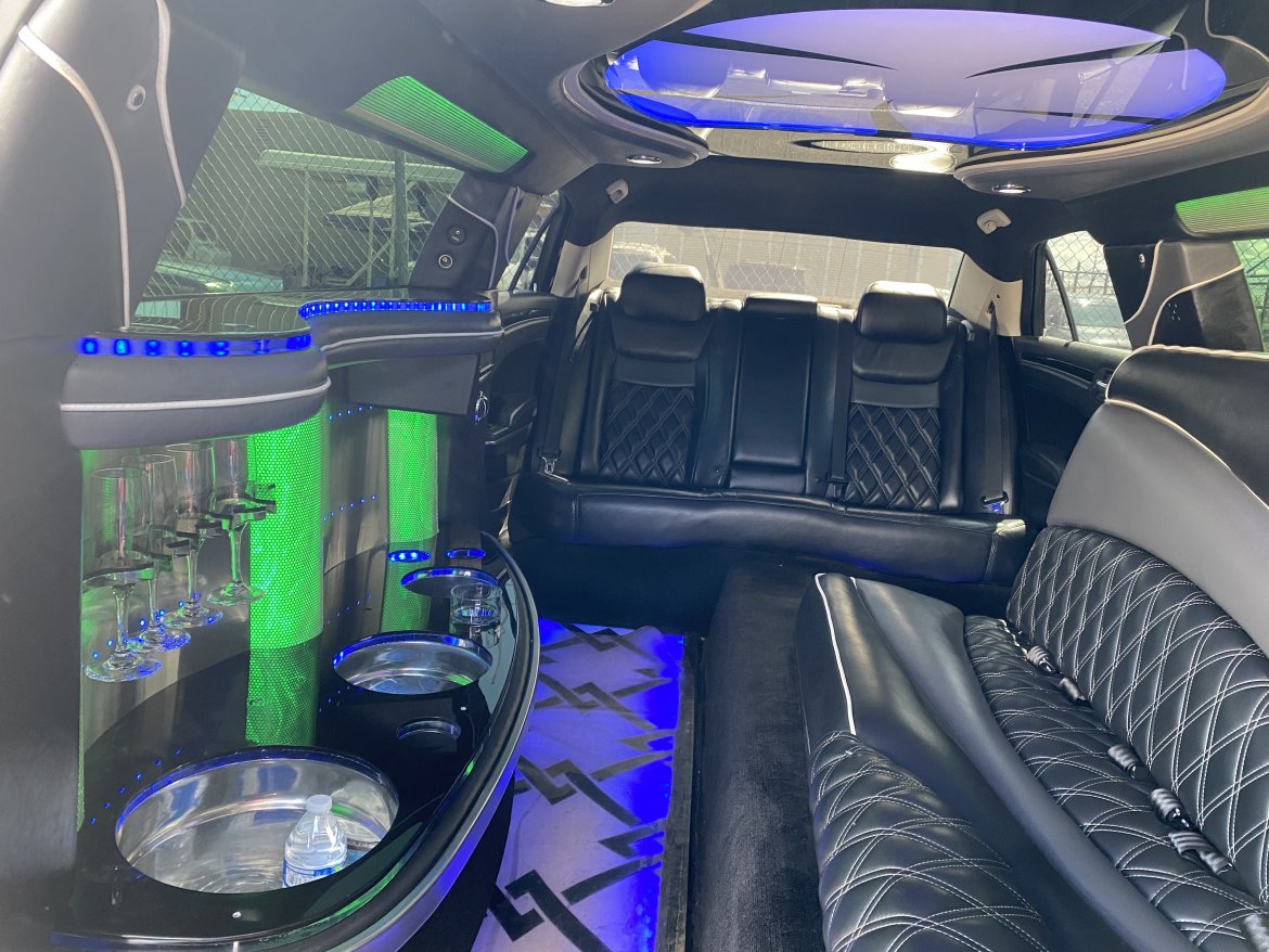 Limousine for Sale in Scottsdale, AZ - Photo 10