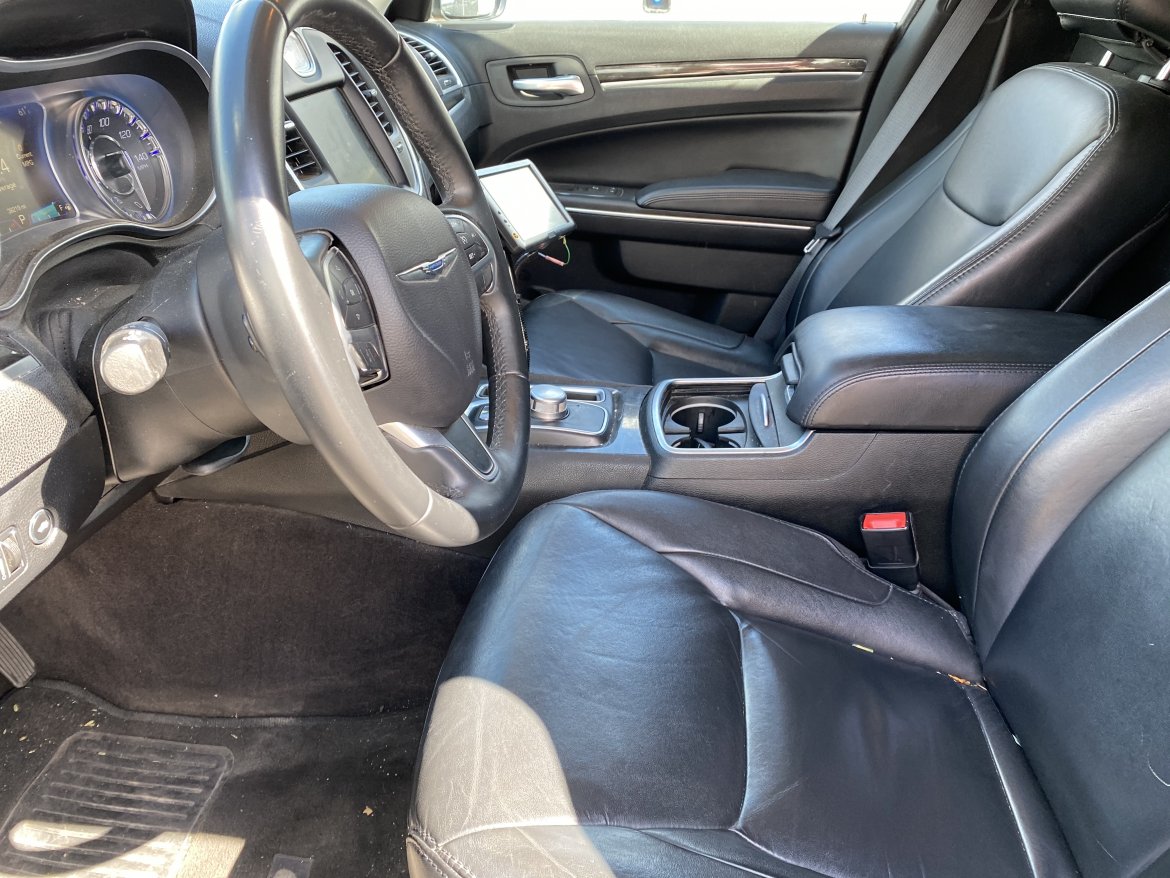 Limousine for Sale in Scottsdale, AZ - Photo 14