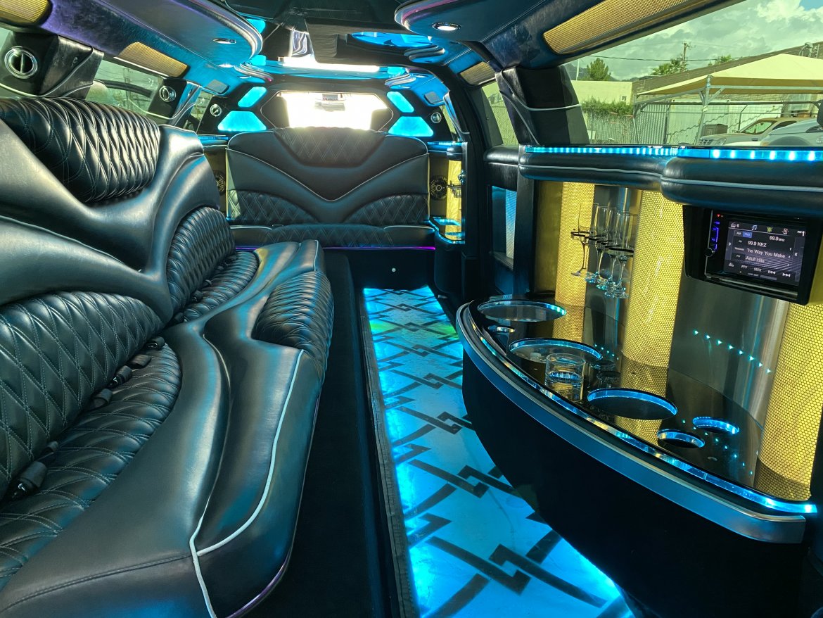 Limousine for Sale in Scottsdale, AZ - Photo 16