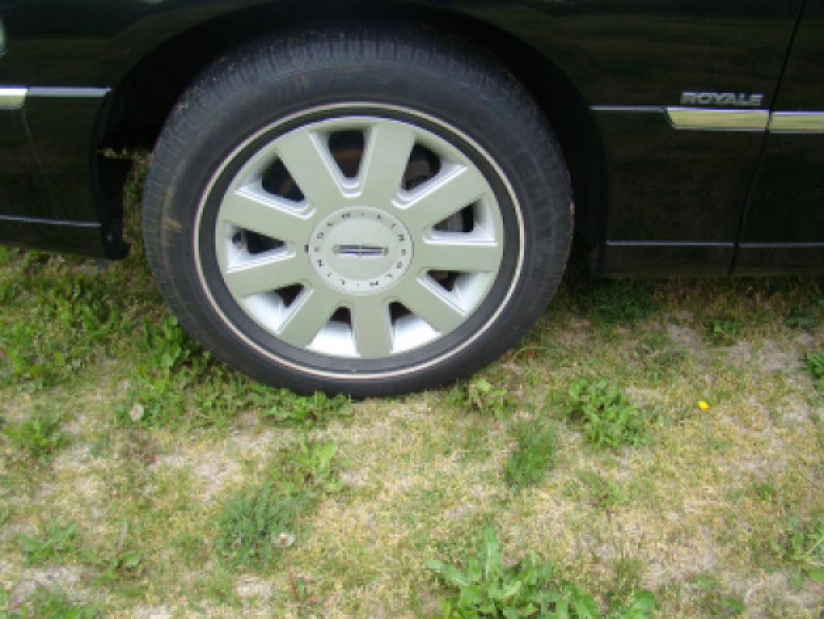 Photo of Limousine for sale: 2005 Lincoln  Town Car Royale