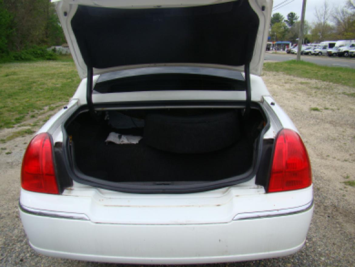 Photo of Limousine for sale: 2004 Lincoln  Town Car Executive Limo