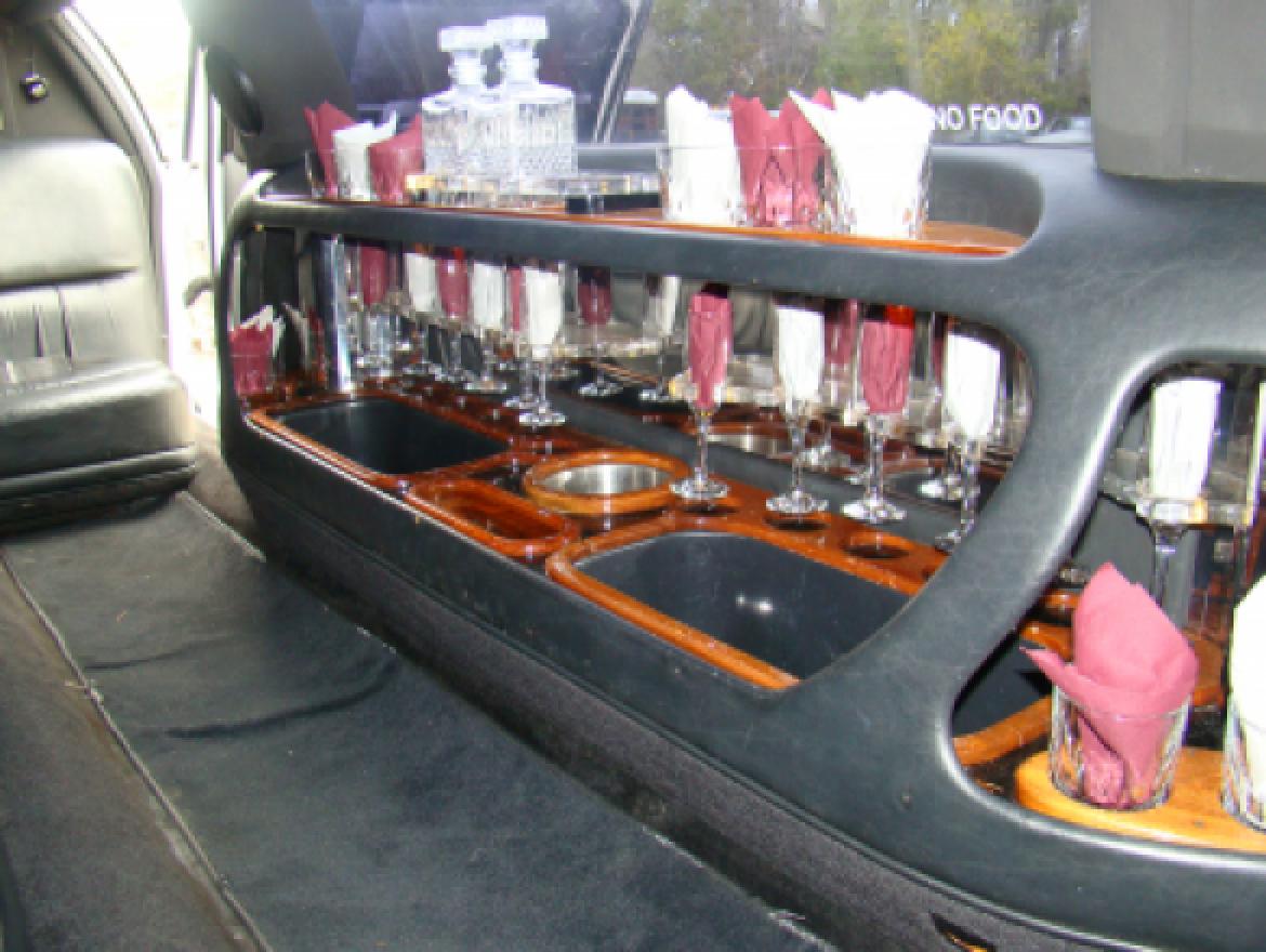 Photo of Limousine for sale: 2004 Lincoln  Town Car Executive Limo