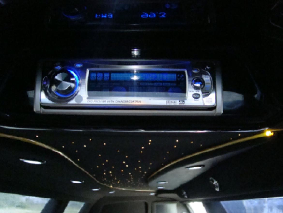 Photo of Limousine for sale: 2004 Lincoln  Town Car Executive Limo