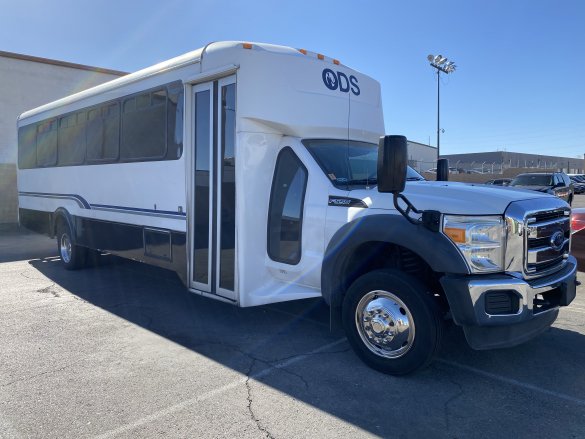 2015 Ford F550 Shuttle Bus for Sale in Las Vegas, NV - Photo 3