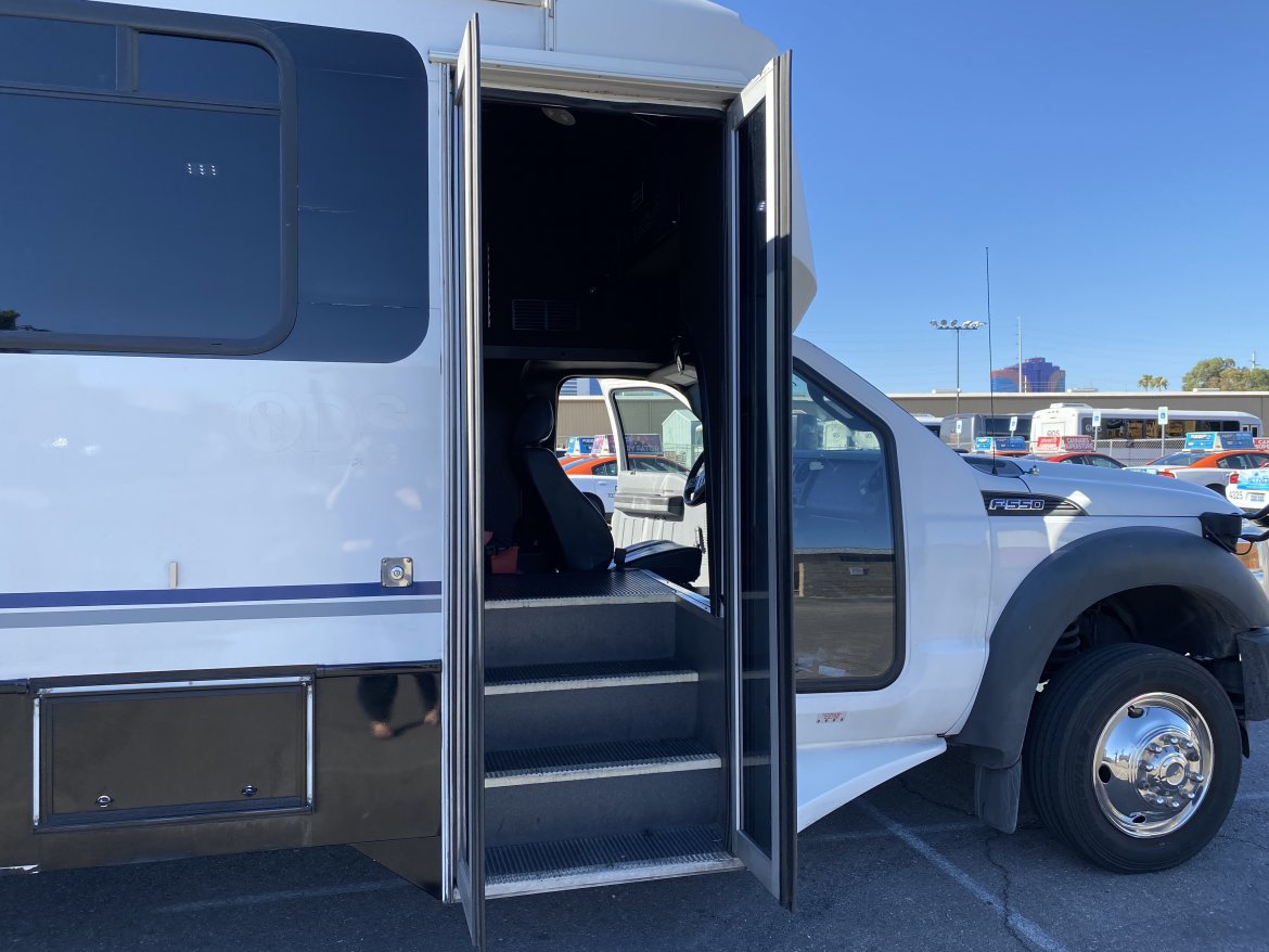 Shuttle Bus for Sale in Las Vegas, NV - Photo 9