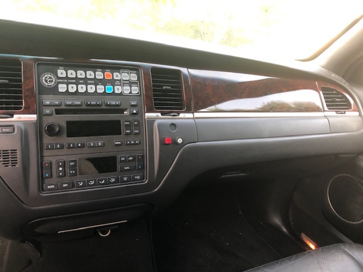 Limousine for Sale in Piketon, OH - Photo 4