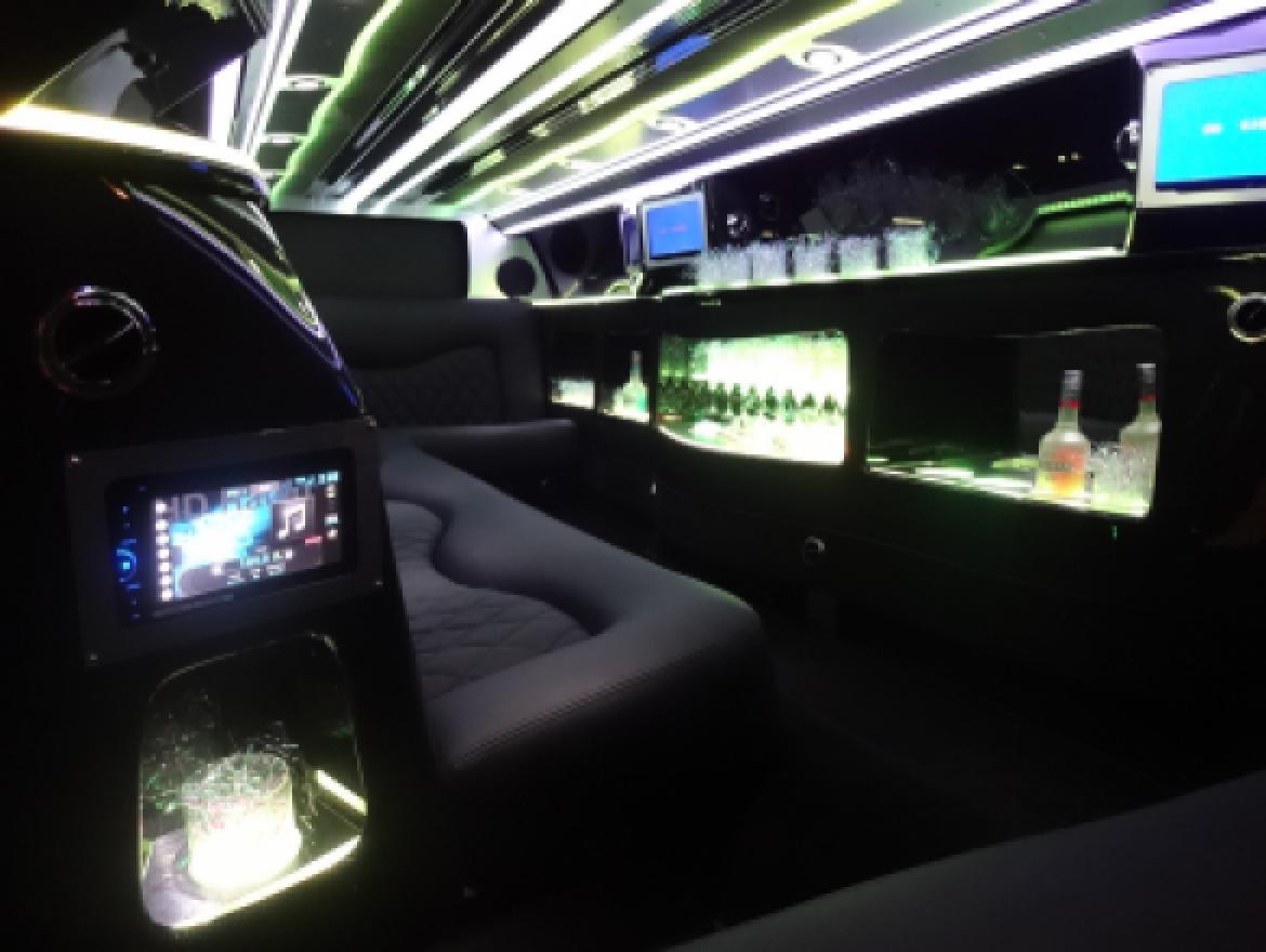 Photo of Limousine for sale: 2014 Chrysler 140 140&quot; by Specialty Conversions