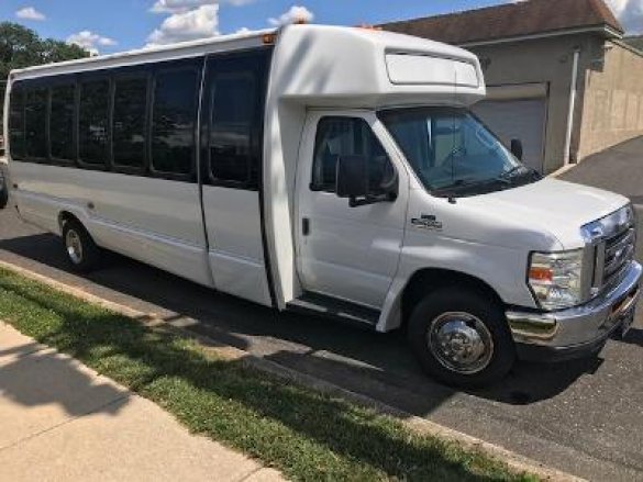 2011 Ford E-450 Shuttle Bus for Sale in Oaklyn, NJ - Photo 2