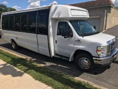 2011 Ford E-450 Shuttle Bus for Sale in Oaklyn, NJ - Photo 2