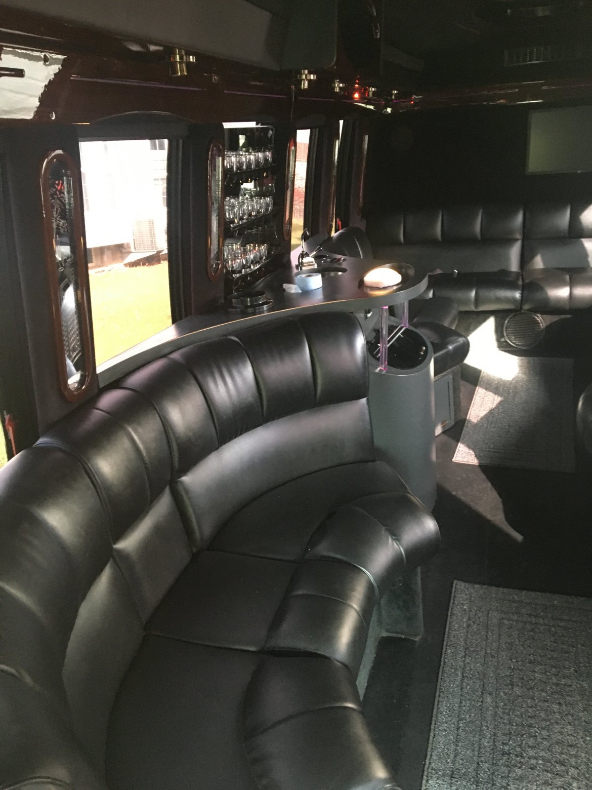 Limo Bus for Sale in Martinsburg, WV - Photo 4