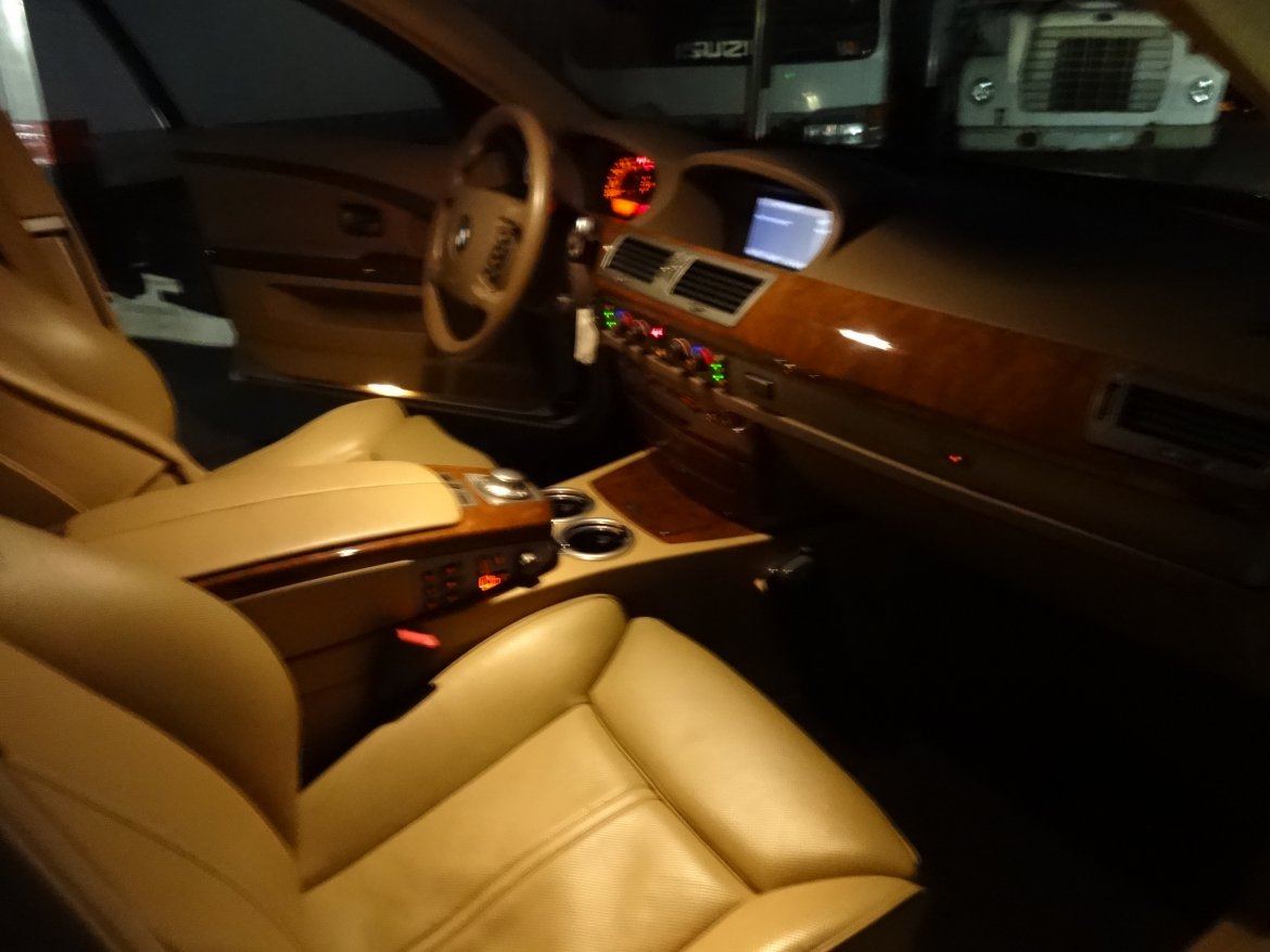 Photo of Limousine for sale: 2003 BMW 740 L 140&quot; by Sterling Coachworks