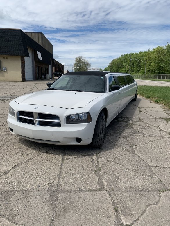 2006 Dodge Charger Limousine for Sale in Harrison Twp, MI - Photo 3