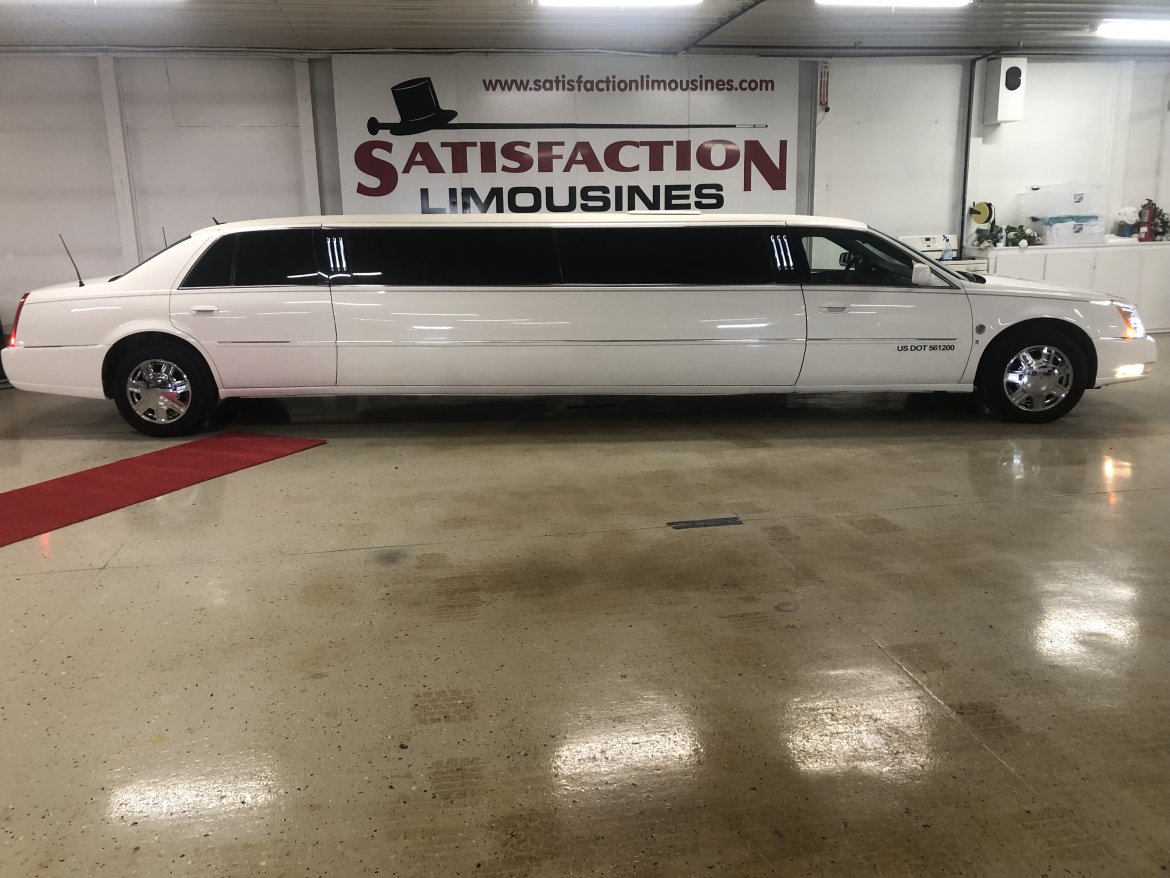 Limousine for sale: 2007 Cadillac DTS 130&quot; by Federal