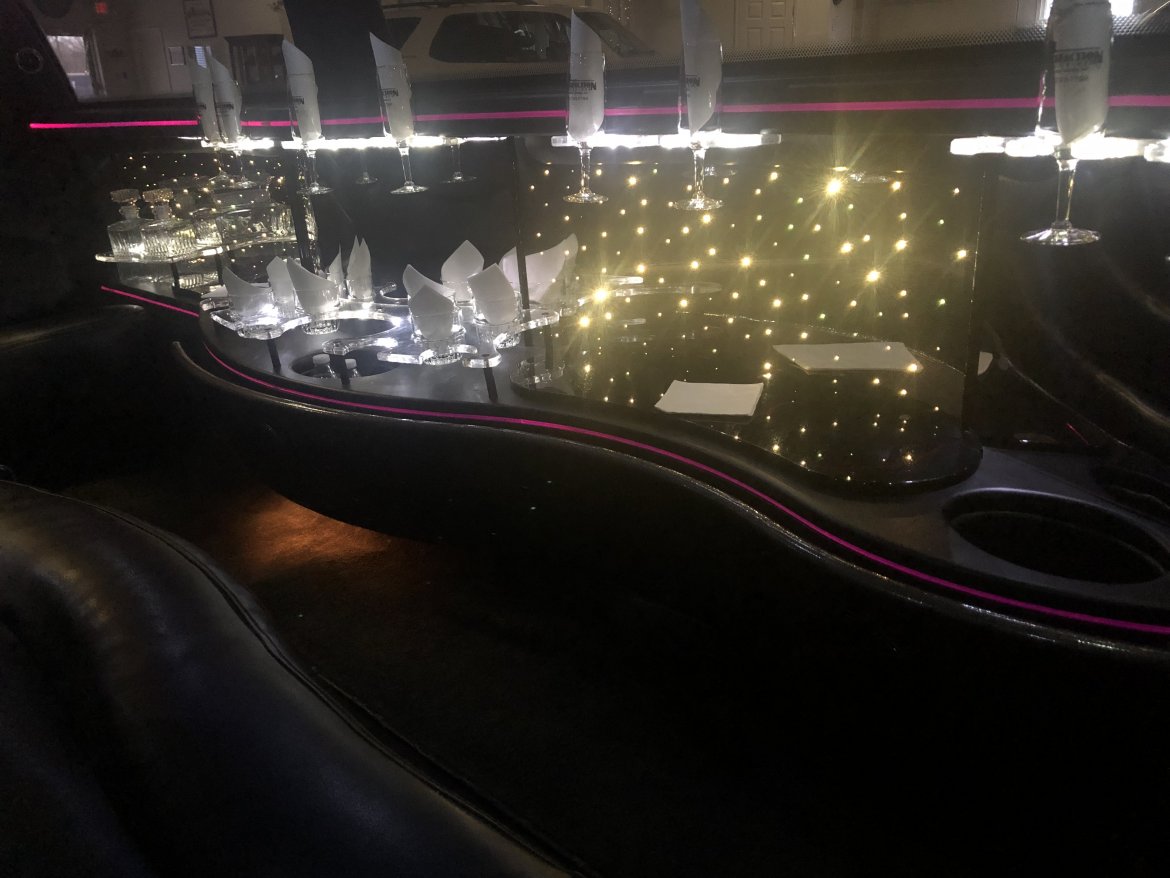 Limousine for Sale in Lenox, MI - Photo 6