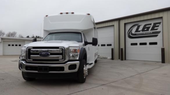 2016 Ford F-550 Gas Limo Bus for Sale in Irvine, CA - Photo 2