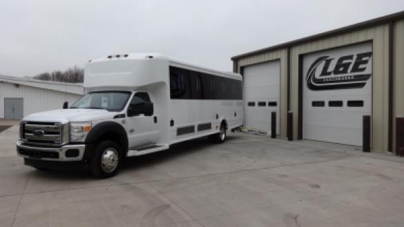 2016 Ford F-550 Gas Limo Bus for Sale in Irvine, CA - Photo 3