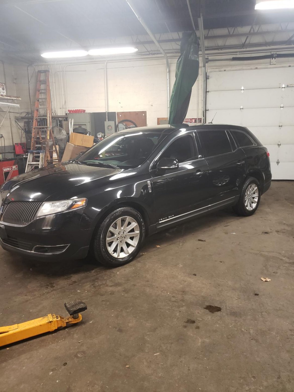 SUV for Sale in Milford, CT - Photo 4