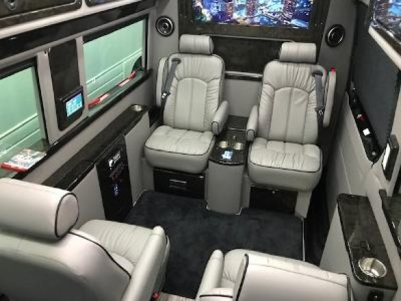 2019 Mercedes-Benz 170" 3500 Sprinter for Sale in Oaklyn, NJ - Photo 3