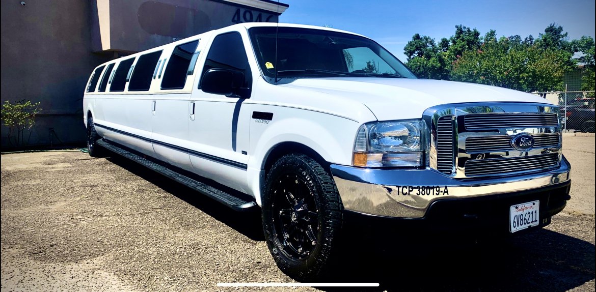 SUV Stretch for Sale in Fresno, CA - Photo 9