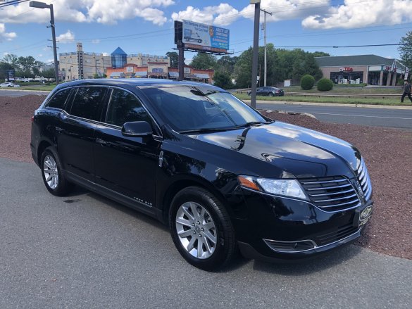 2018 Lincoln MKT - Sedan Sedan for Sale in Morganville, NJ - Photo 3