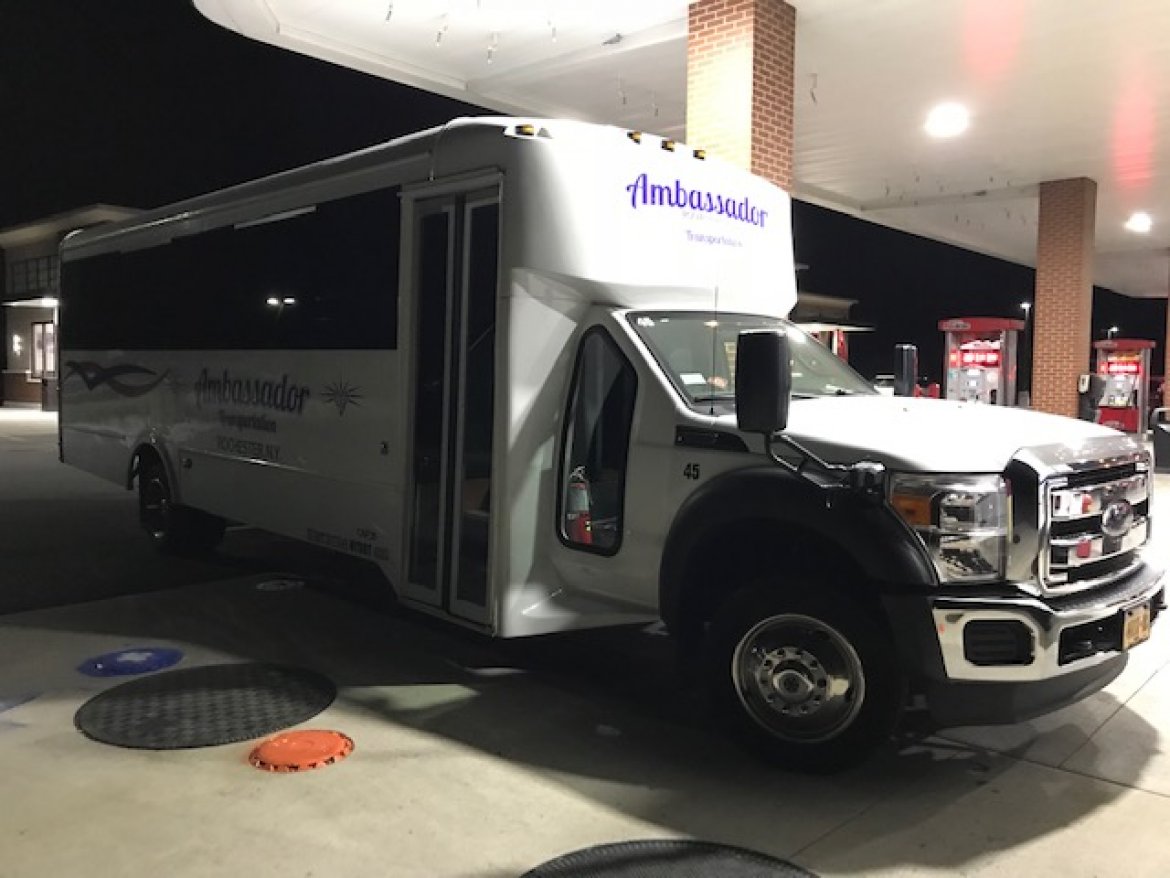 Limo Bus for sale: 2013 Ford Diesel Glavel F 550 by L. G. E.