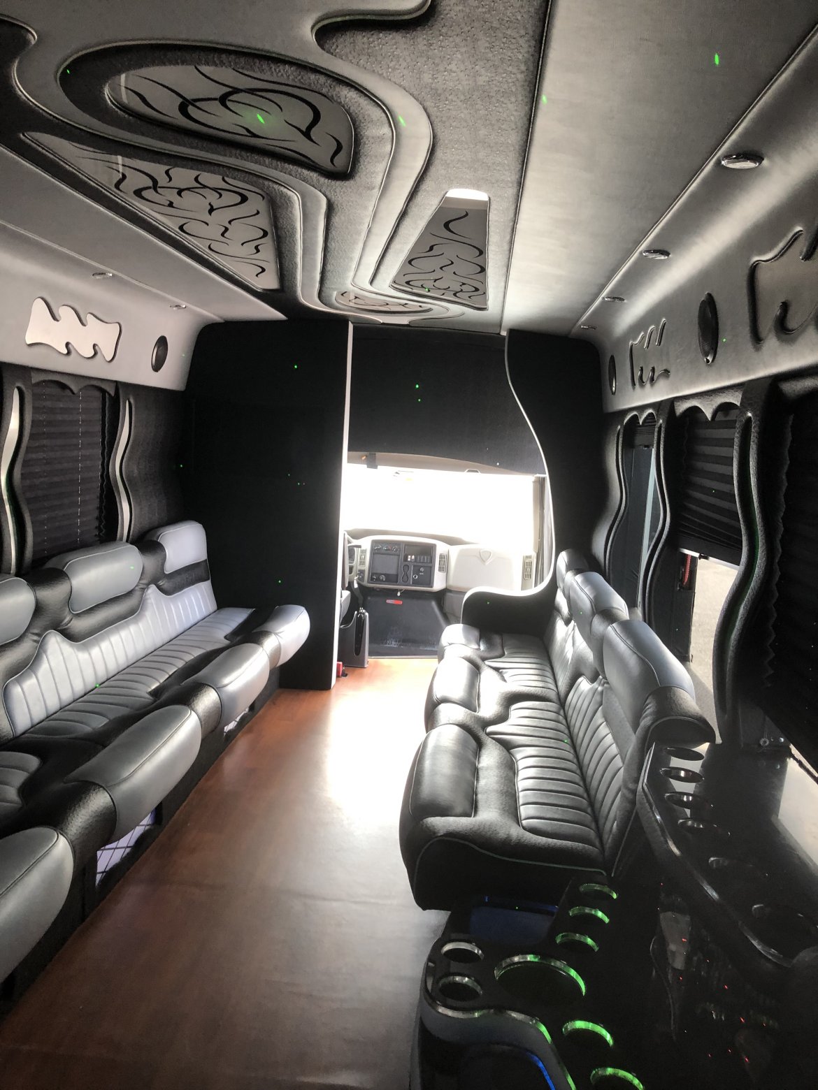 Limo Bus for Sale in Glen Burnie, MD - Photo 9
