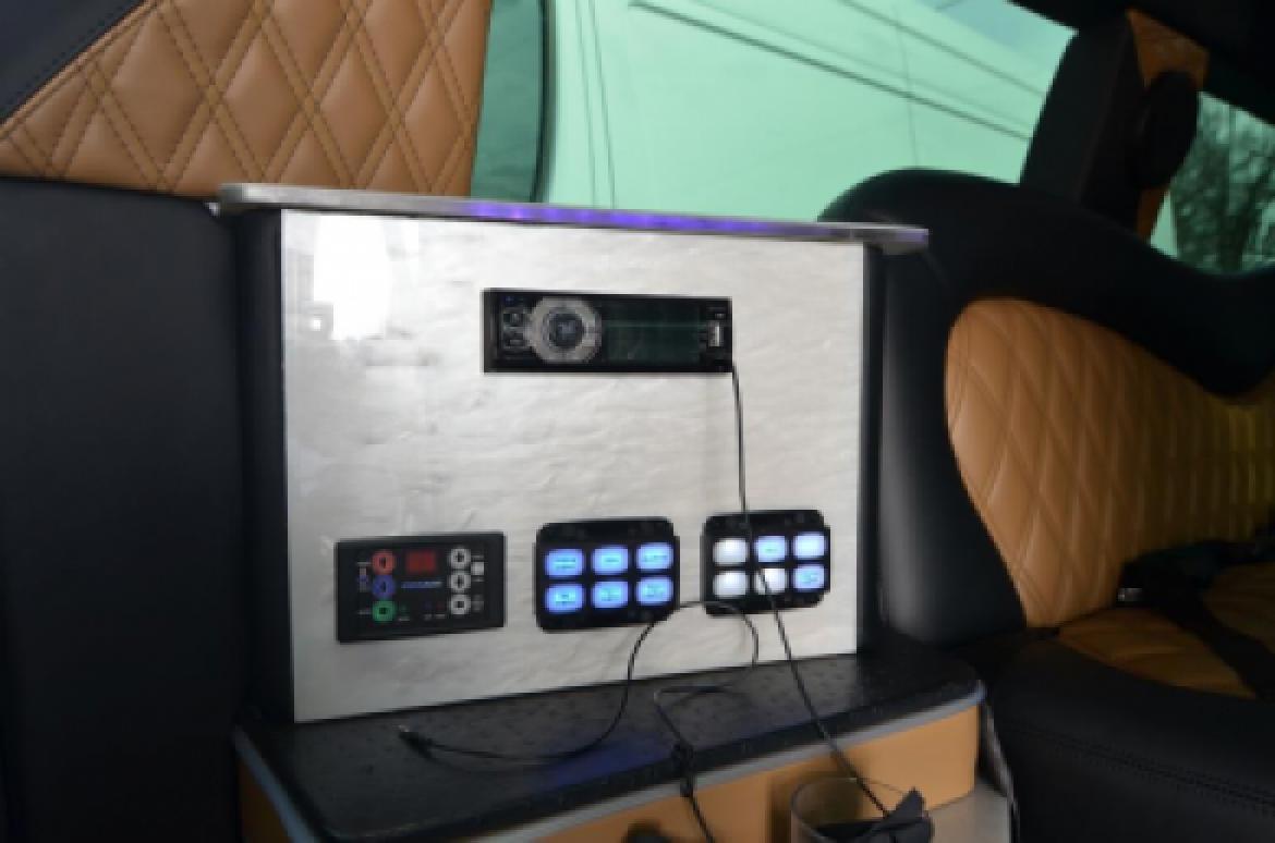 Photo of SUV Stretch for sale: 2015 Chevrolet Tahoe 200" by Blackstone