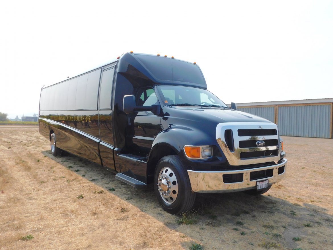 Executive Shuttle for sale: 2013 Ford F 650 by Grech