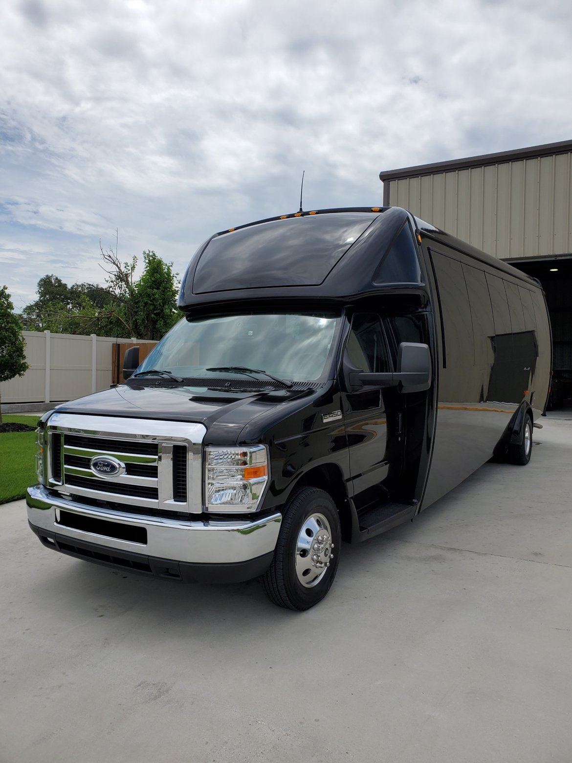 Shuttle Bus for Sale in Kenner, LA - Photo 3