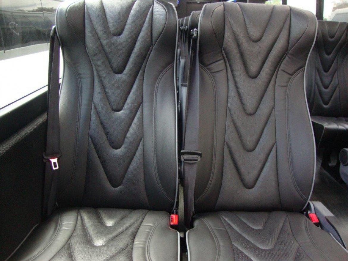 Executive Shuttle for Sale in CARSON, CA - Photo 11