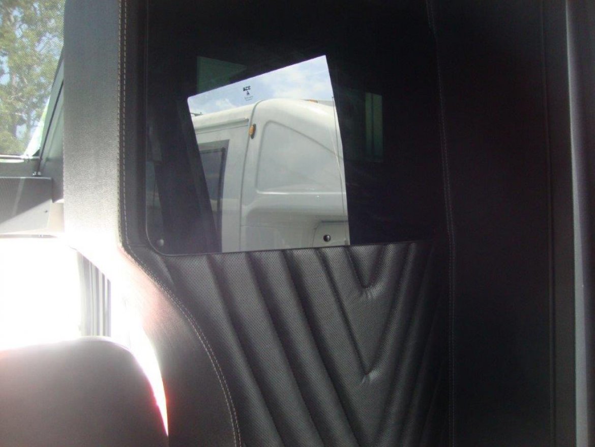Executive Shuttle for Sale in CARSON, CA - Photo 16