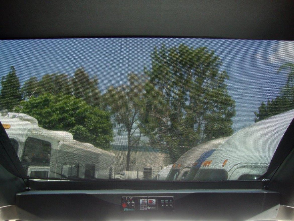 Executive Shuttle for Sale in CARSON, CA - Photo 17