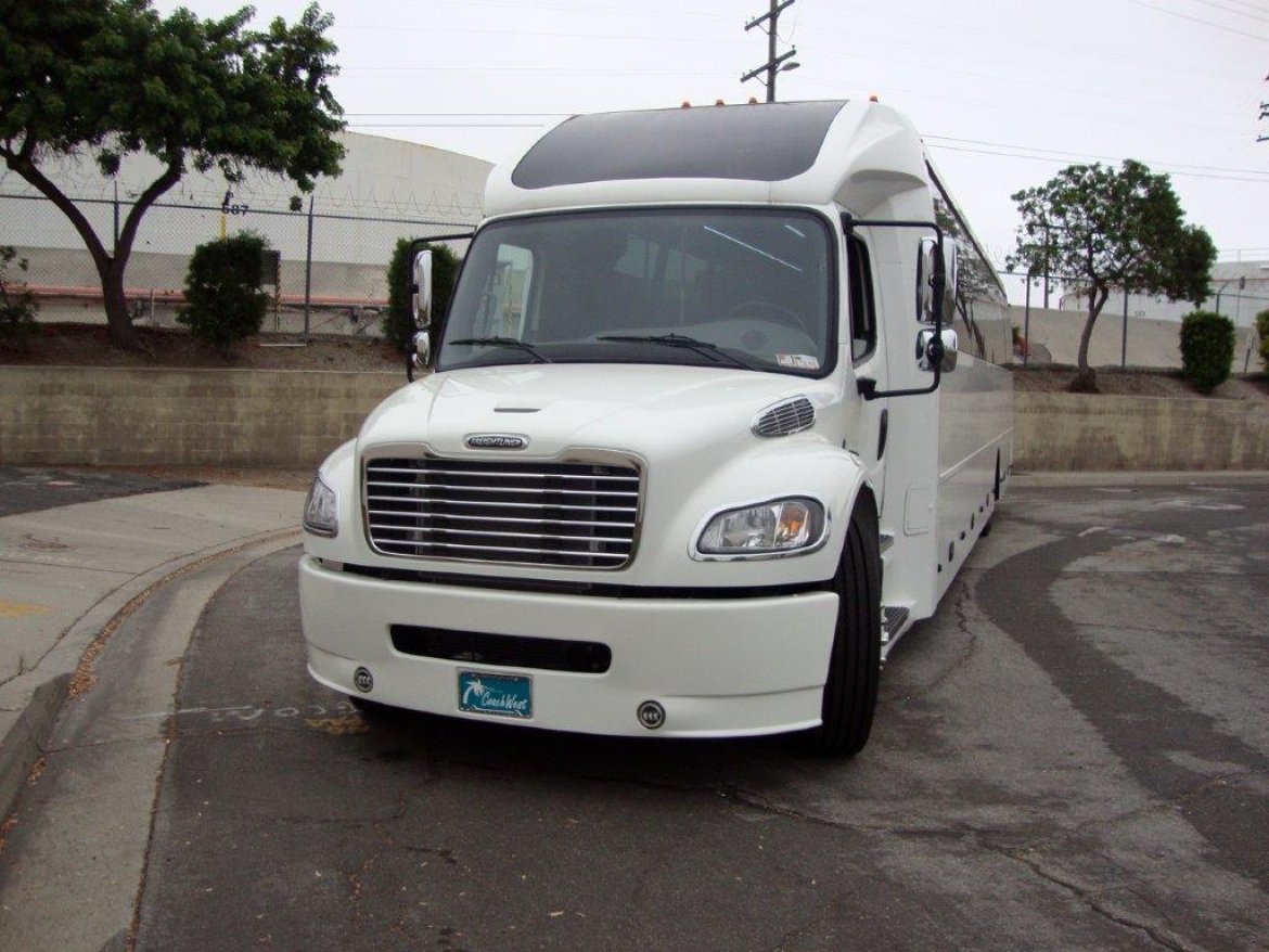 Executive Shuttle for Sale in CARSON, CA - Photo 21