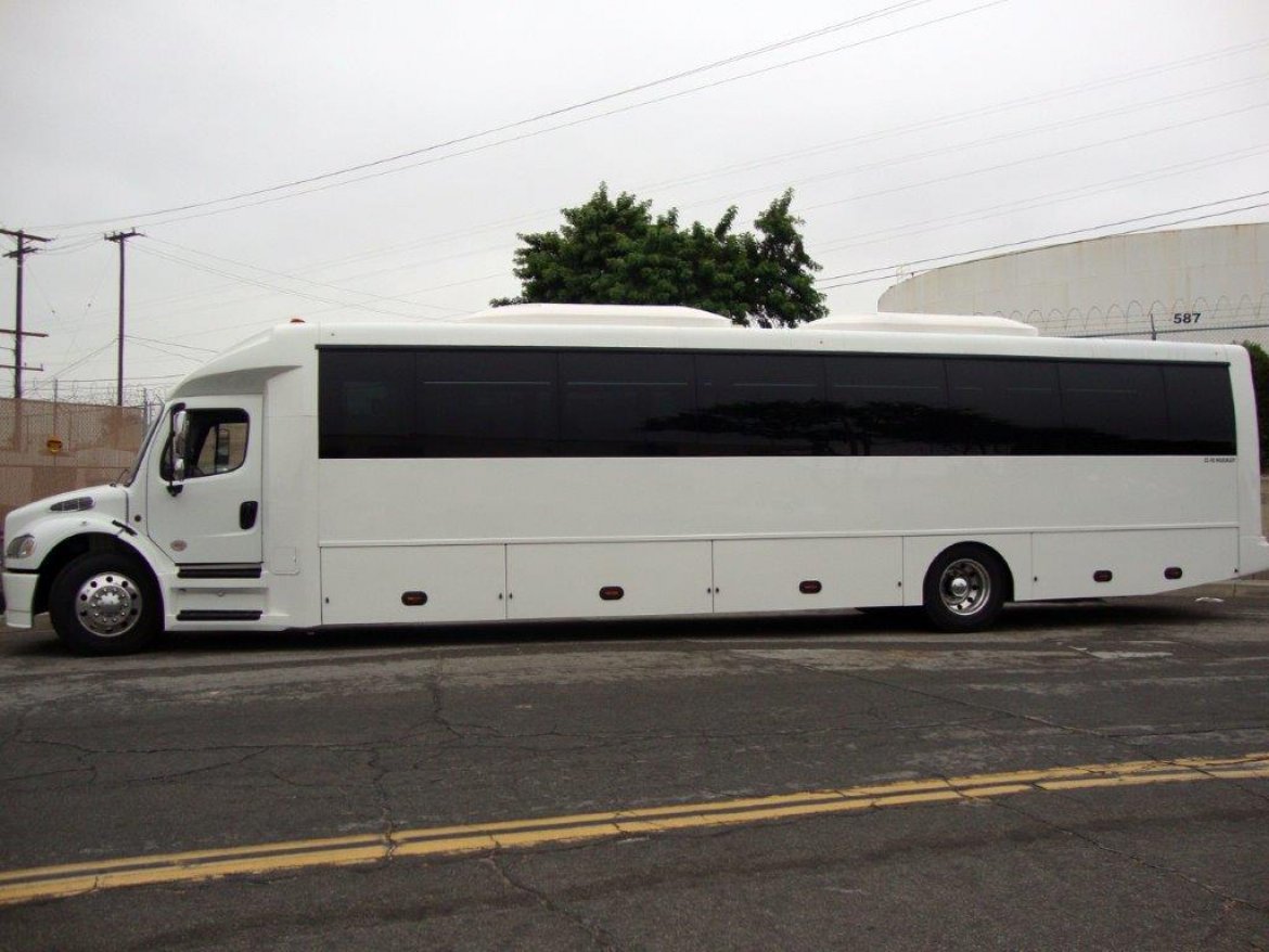 Executive Shuttle for Sale in CARSON, CA - Photo 19
