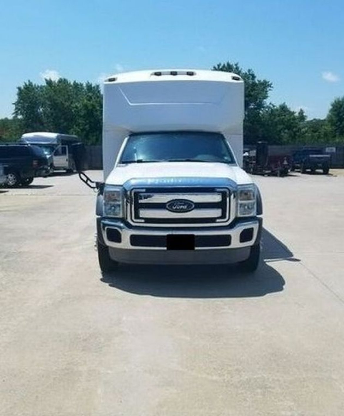 Limo Bus for sale: 2013 Ford F550 6.7L V8 28-Passenger LimoBus by LGE