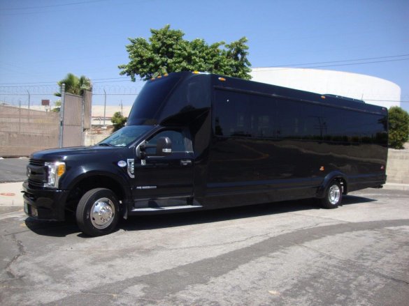 2017 Ford F-550 Super Duty Shuttle Bus for Sale in CARSON, CA - Main Photo