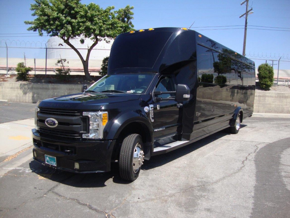 Shuttle Bus for Sale in CARSON, CA - Photo 4
